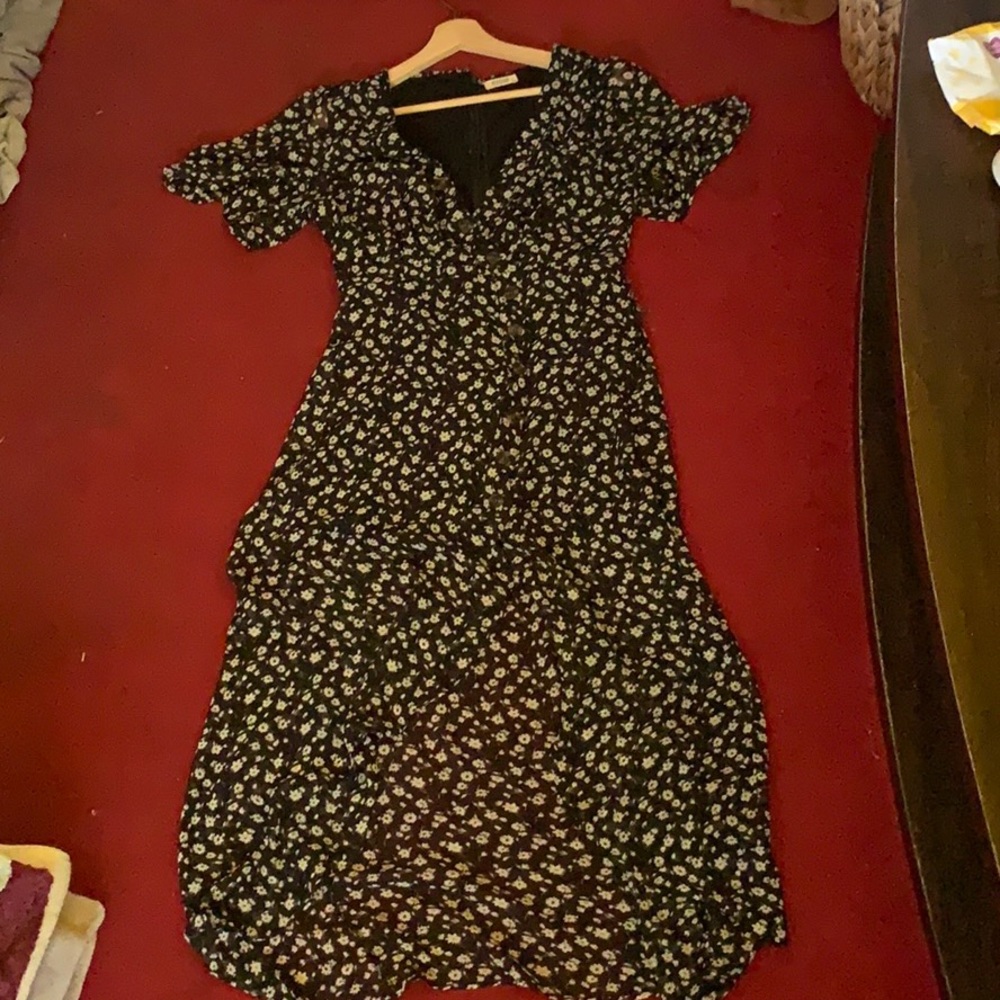 Essue Black & white floral Dress